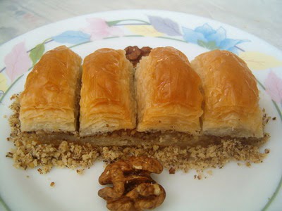 online pastane Essiz lezzette 1 kilo cevizli baklava  Mardin cicek , cicekci 