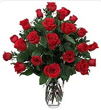 Mardin çiçek siparişi sitesi  24 adet kırmızı gülden vazo tanzimi